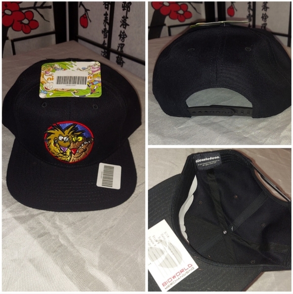 Black Snapback Hat with Embroidered Angry Beaver Design - Picture 1 of 1